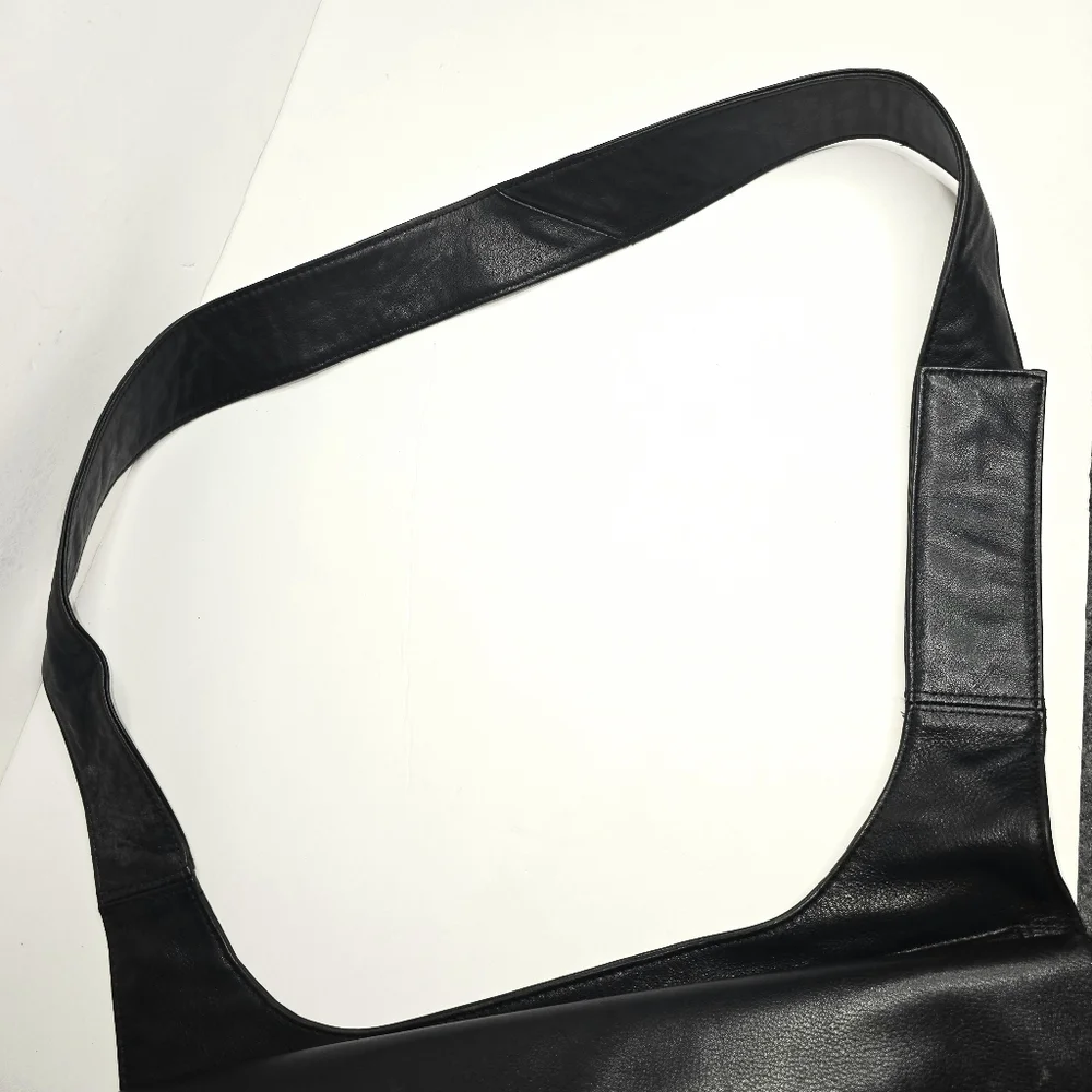 Good Condition Black Flap Kenneth Cole Leather Laptop Bag